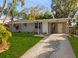 3796 Everglades Rd, Palm Beach Gardens, FL 33410