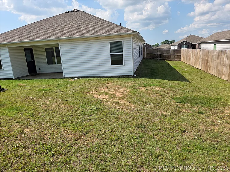 1011 W Odessa Rd — Photo 10