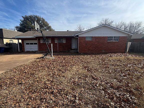 3rd image of 1606 Northridge Dr