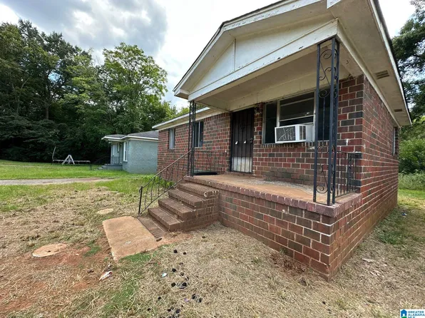 2812 32nd Pl SW, Birmingham, AL 35221