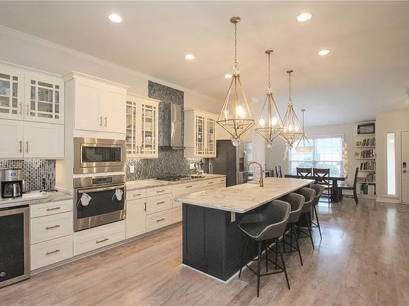 4121 Fawn Ct, Marietta, GA 30068