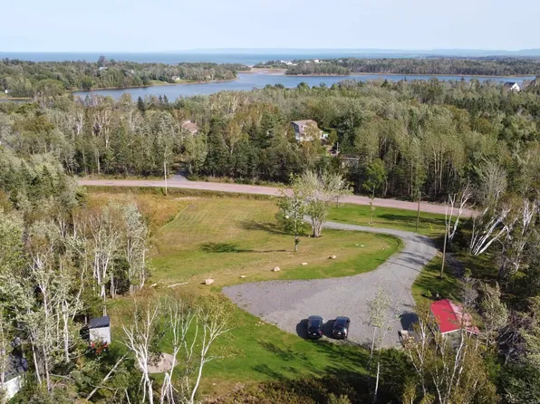 233 Sinclair Rd, Pictou, NS B0K 1X0