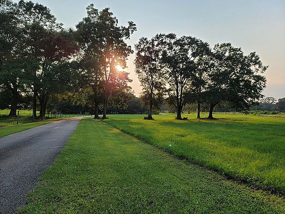 Asphalt driveway: half mile 