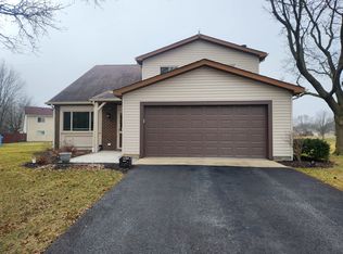 3015 Long Grove Ct, Aurora, IL 60504