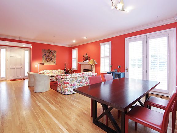 Living Room / Dining Room