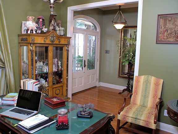 5th image of 105 Trailwood Ln