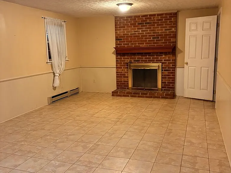 203 Fleetwood Dr — Photo 23