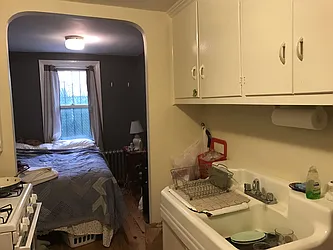 Rented by Zikos Realty Services