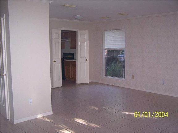 2nd image of 2943 Fort Stockton Dr