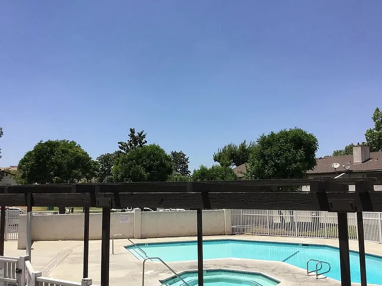 1170 Mohave Dr — Photo 3