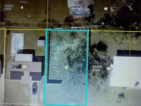 293 Byron Ave, North Fort Myers, FL 33917