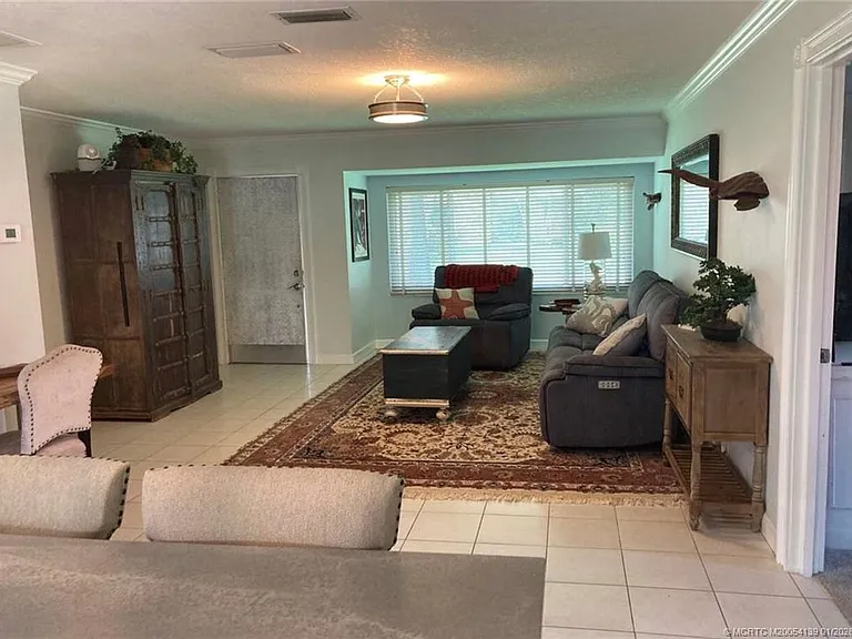 4621 SE Shady Ridge Ln — Photo 3