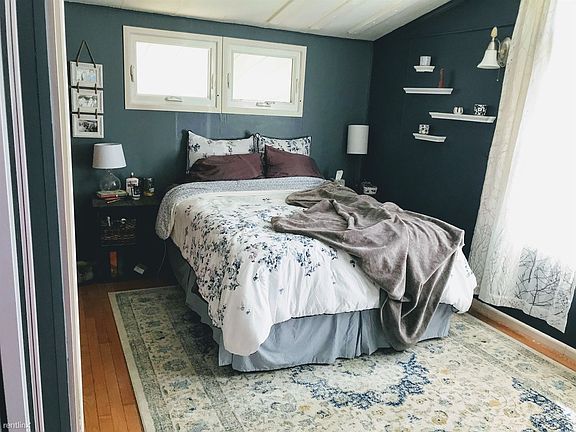 main bedroom, hardwood floor