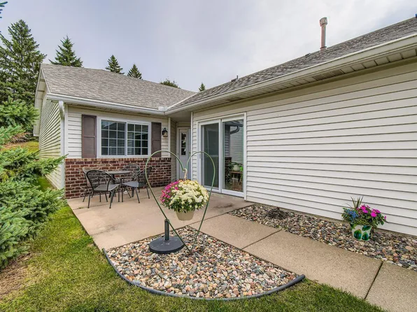 7608 Newbury Rd, Woodbury, MN 55125