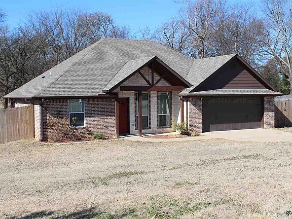 3rd image of 16051 Hickory Hills Dr