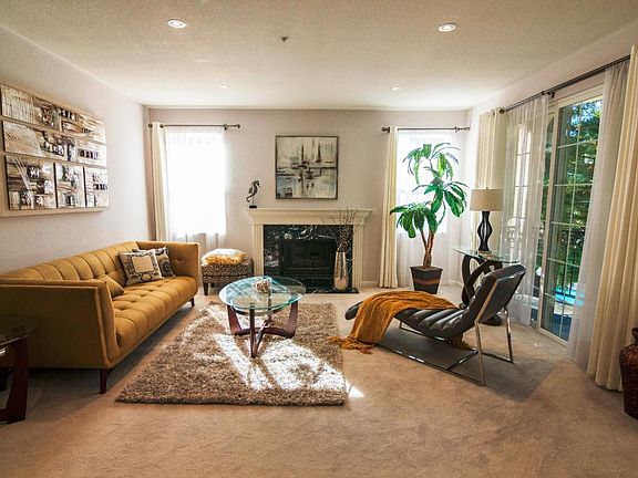 2nd image of 550 El Camino Real APT 203
