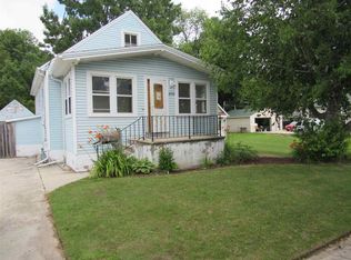 2732 13th St, Two Rivers, WI 54241