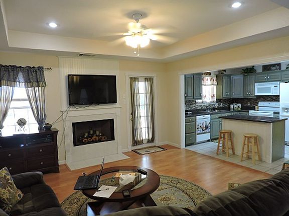 4th image of 1307 County Road 153a