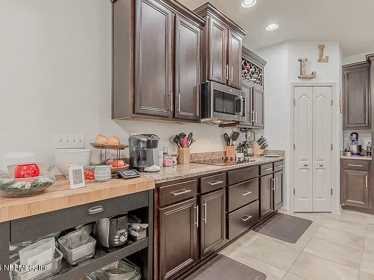 16284 Hunters Hollow Trl — Photo 15