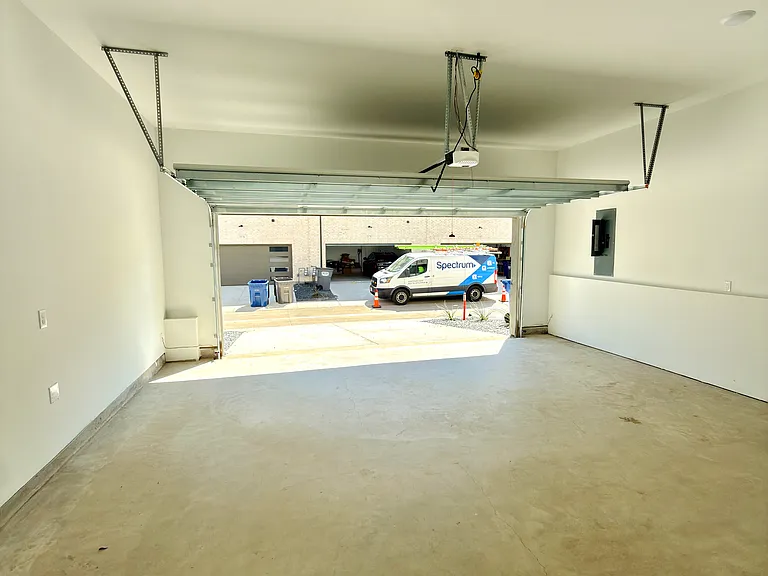 1175 Doris May Dr — Photo 11