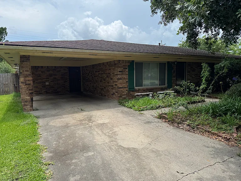 401 Pecan Dr — Photo 2