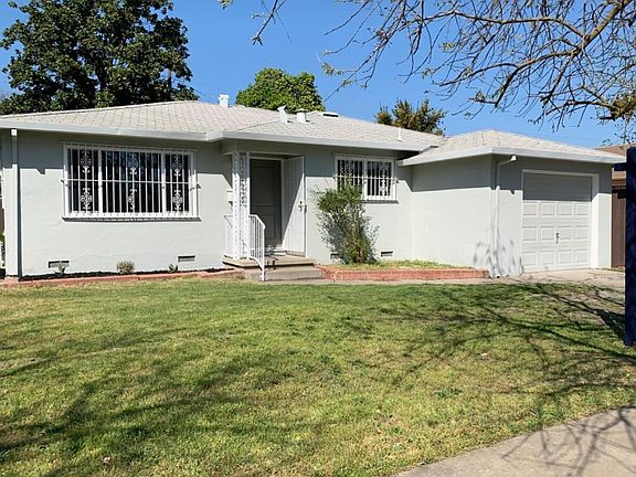 2nd image of 2367 E Hazelton Ave