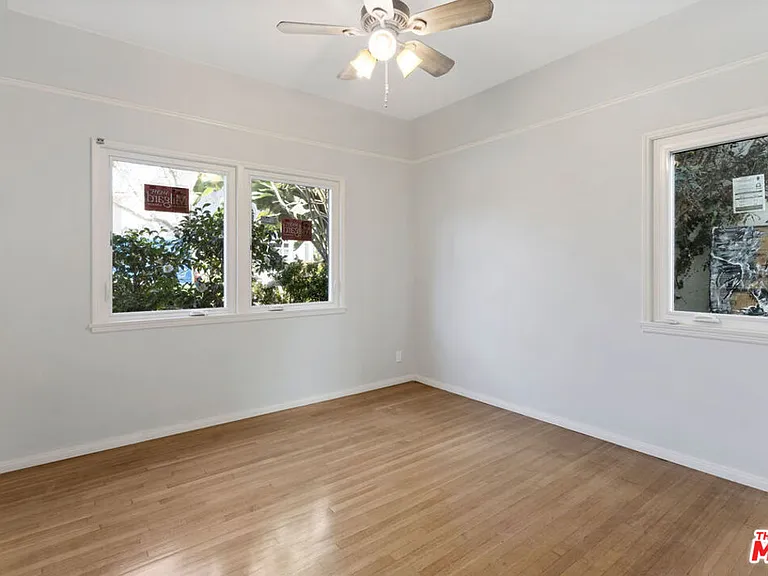 9623 Charleville Blvd — Photo 18