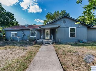 1403 5th St, Lockhart, TX 78644