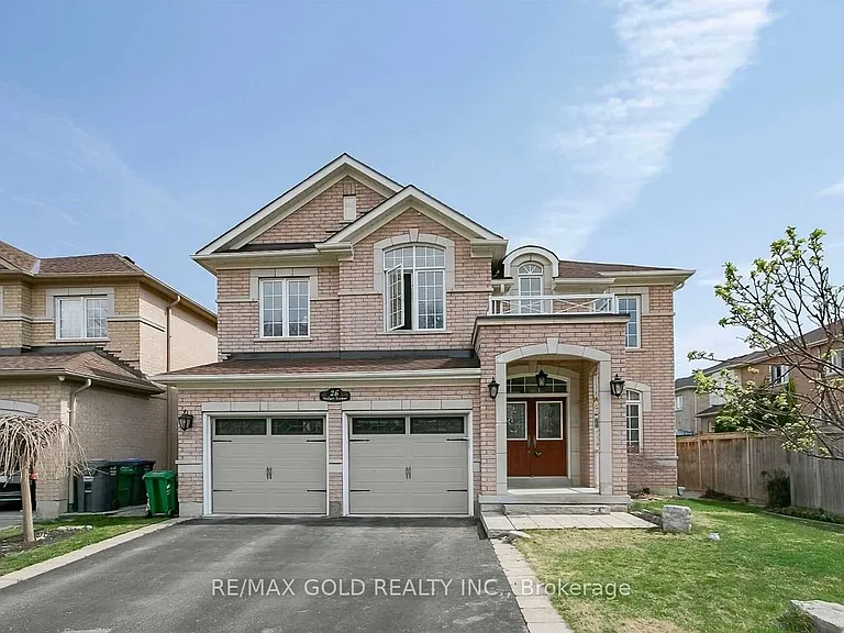 26 Hellyer Ave — Photo 1