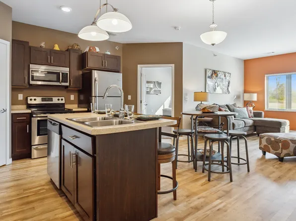 Deer Ridge Apartment Homes, 800 12th Ave NE, Jamestown, ND 58401