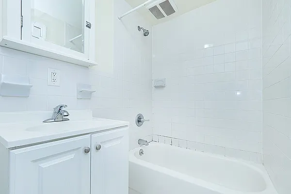 Rented by Compass | media 16