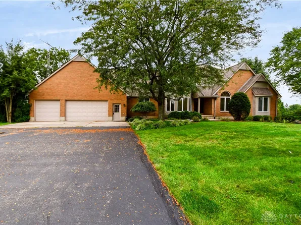 7051 Studebaker Rd, Tipp City, OH 45371