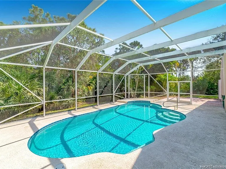376 NW Canna Way — Photo 20