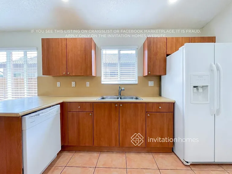 16274 SW 68th Ter — Photo 7