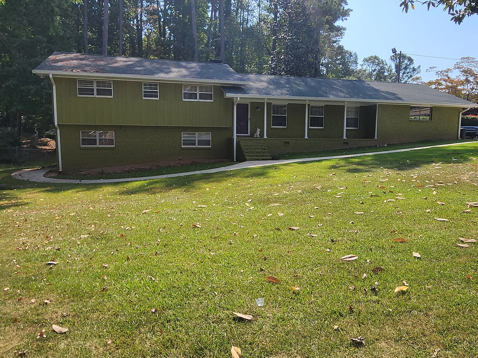 4242 Glenda Dr — Photo 1