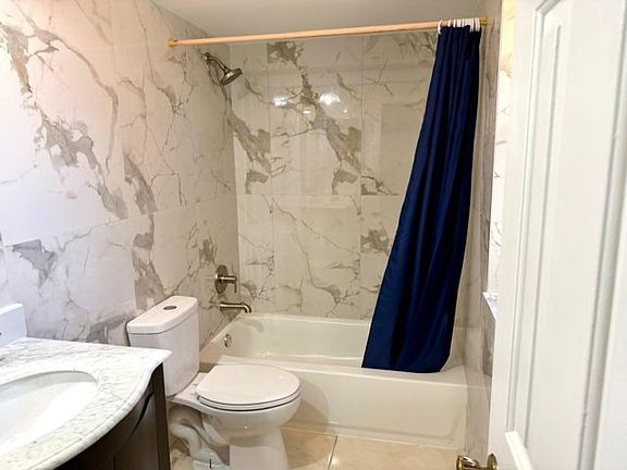 4th image of 1235 Rowayton Cir