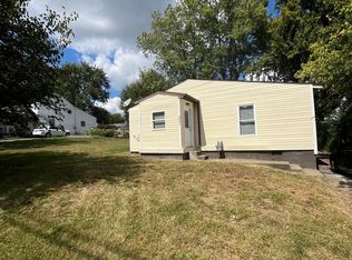 2221 Parkwood Rd, Louisville, KY 40214