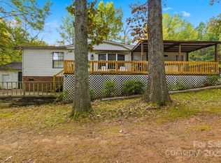 7733 Skyline Dr, Sherrills Ford, NC 28673