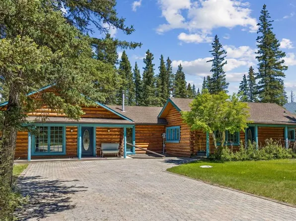 4 S Pine Ave, Rocky View County, AB T0L 0K0