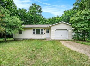 65623 County Road 665, Paw Paw, MI 49079