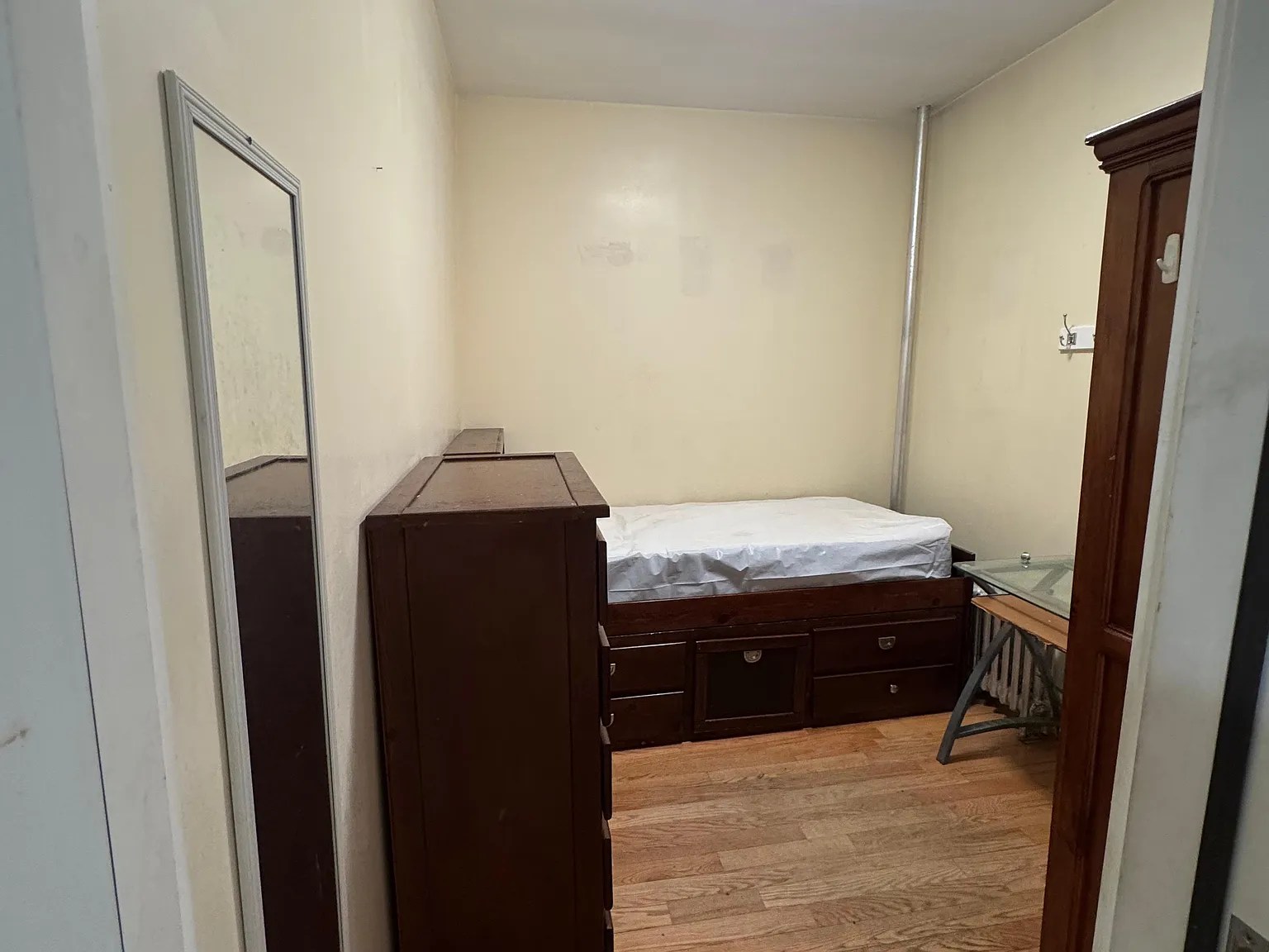 3 bed, 800 sqft, $2,583 — Photo 4