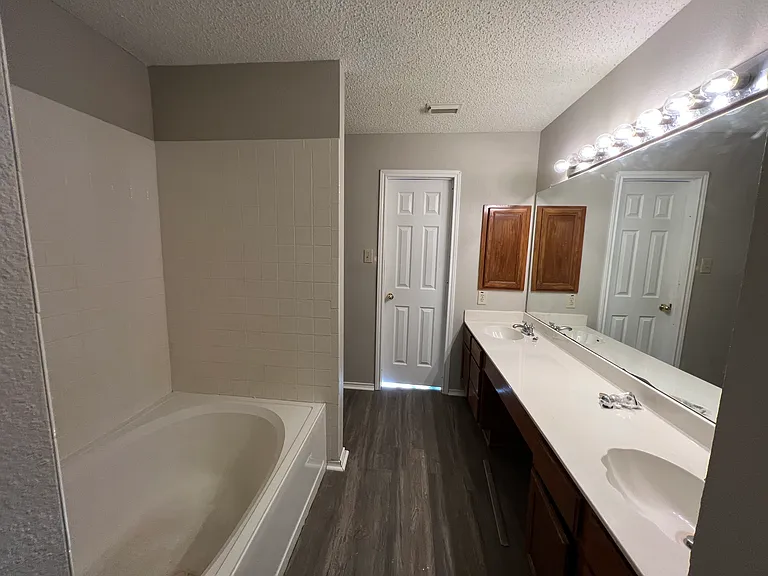 14010 N Hills Village Dr #2 — Photo 2