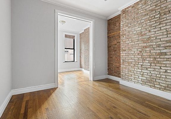 4th image of 246 Mott St #1920