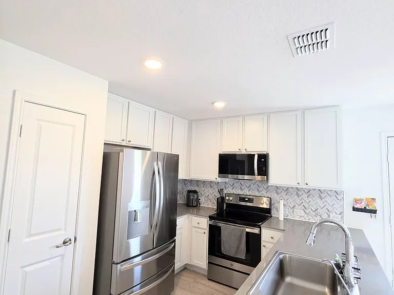 1031 Magrum Way — Photo 6