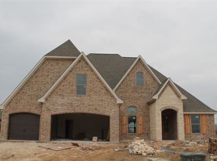 6135 Carrie Ln, Beaumont, TX 77713