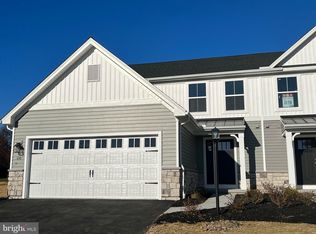 68 Long Bend Dr, Carlisle, PA 17015