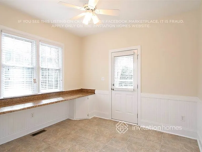 5633 Legacy Cir — Photo 9