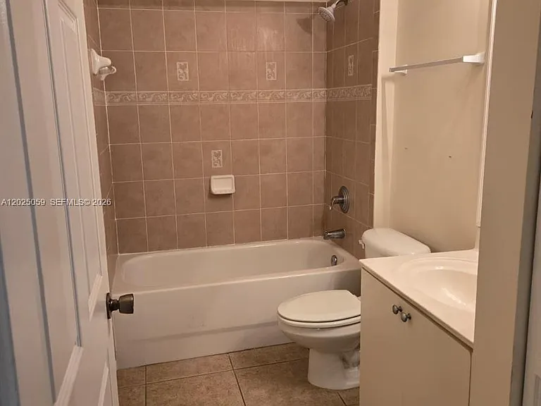 1158 NE 32nd Ave #1158 — Photo 10