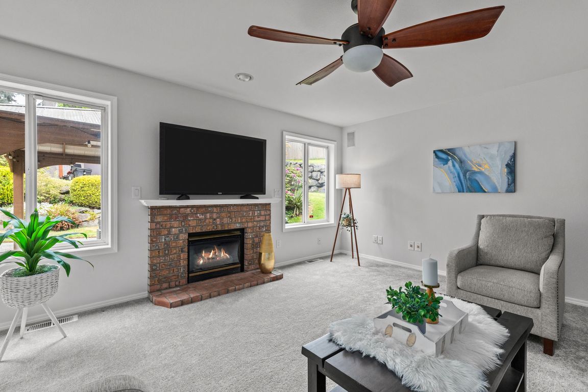 15 - Relax By the Cozy Gas Fireplace in t