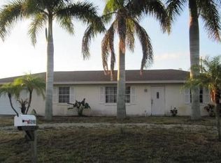 3298 Hurricane Dr, Lake Worth, FL 33462